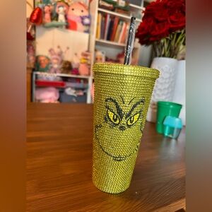 NWOT  The Grunch 24 oz rhinestone tumbler
